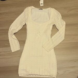 Hollister Cream Cable-Knit Long Sleeve Bodycon Dress